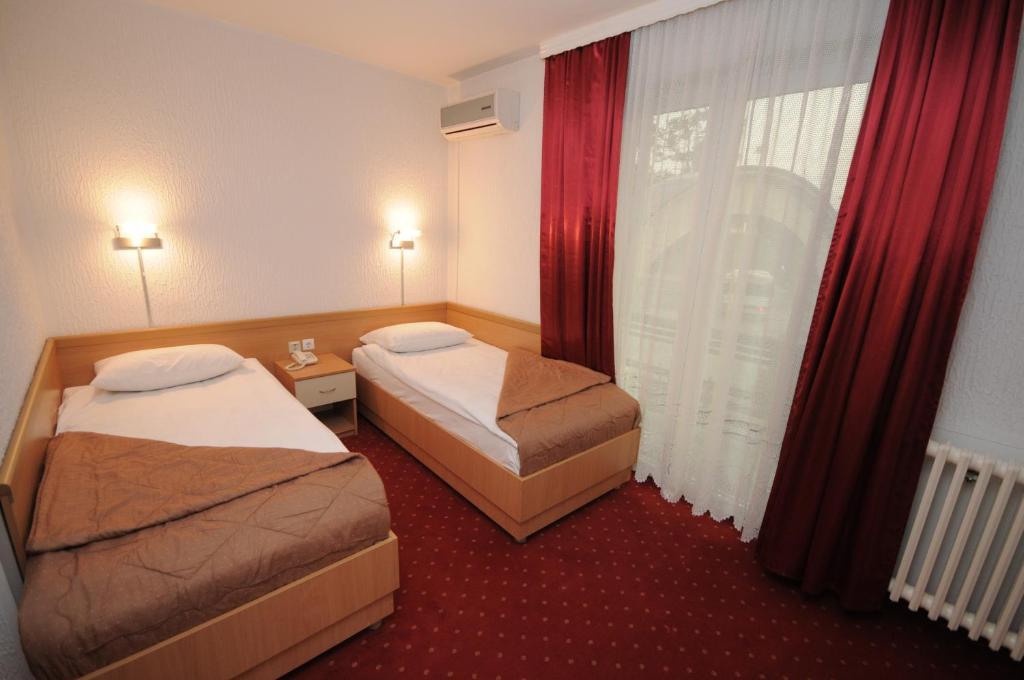Golden Card Motel Banja Luka Cameră foto